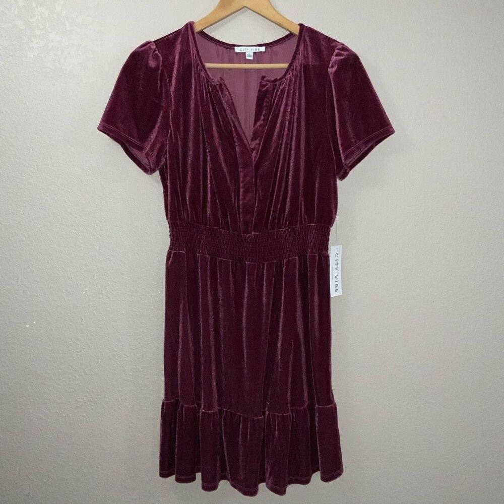 City Vibe Velvet Smocked Waist Skater Dress size L